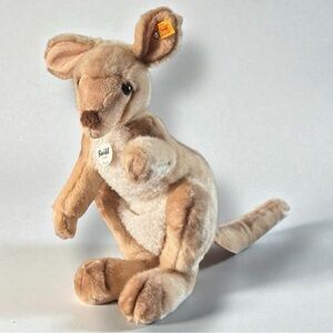 Steiff Kango Kangaroo 40 without baby. NWT
